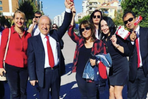 Alnımızda "Öğretmen" mi Yazıyor?