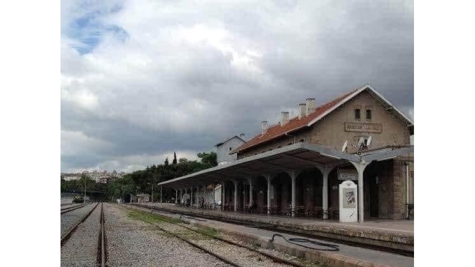 Treni Kaçıranlar